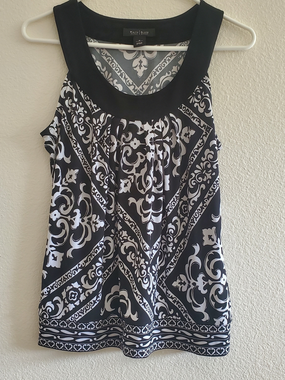 White House Black Market Women's Black/White Patterned Scoop Neck Tank Size S